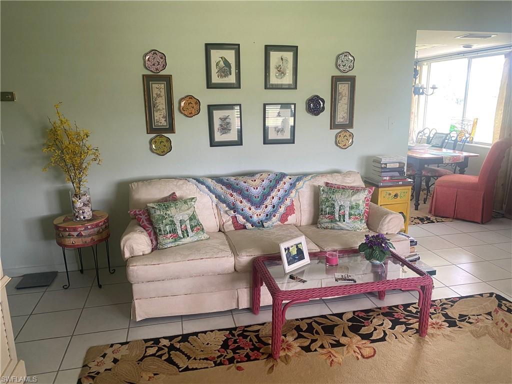 FAIRWAYS CONDO - Residential