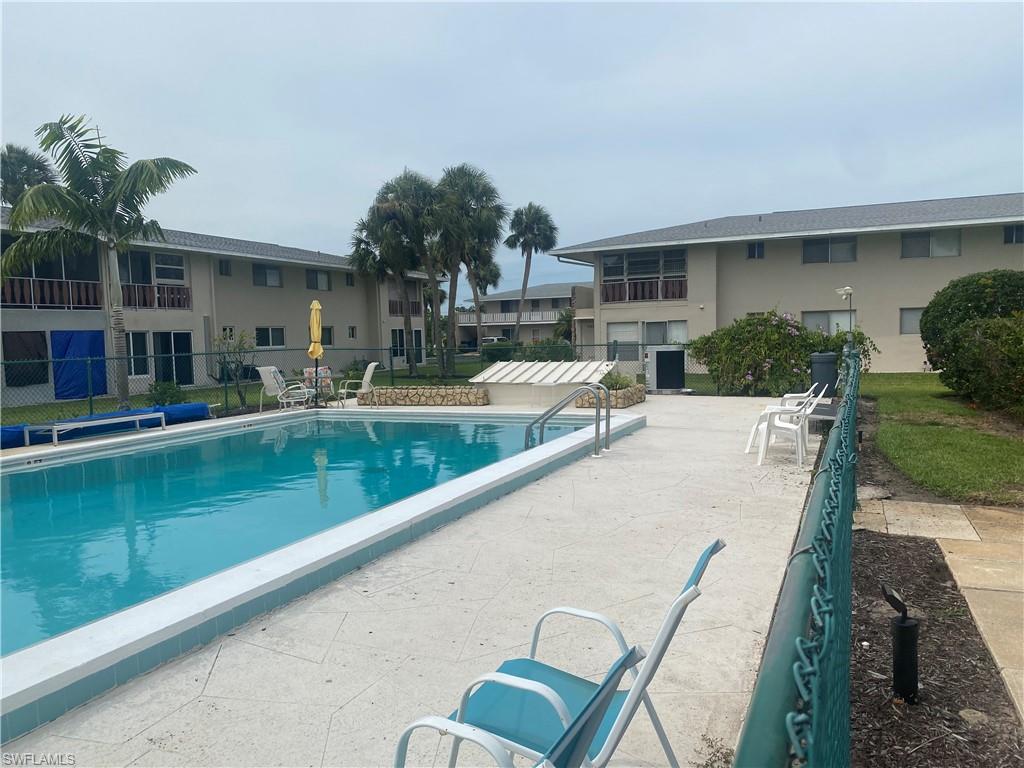 FAIRWAYS CONDO - Residential