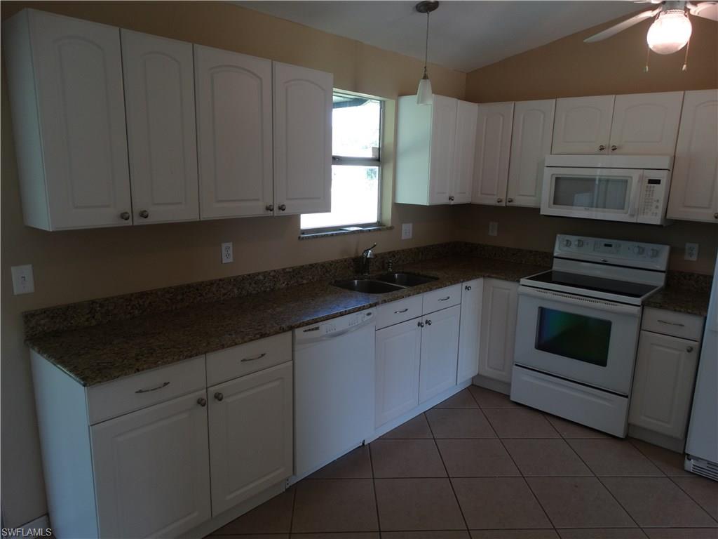 SAN CARLOS PARK - Residential