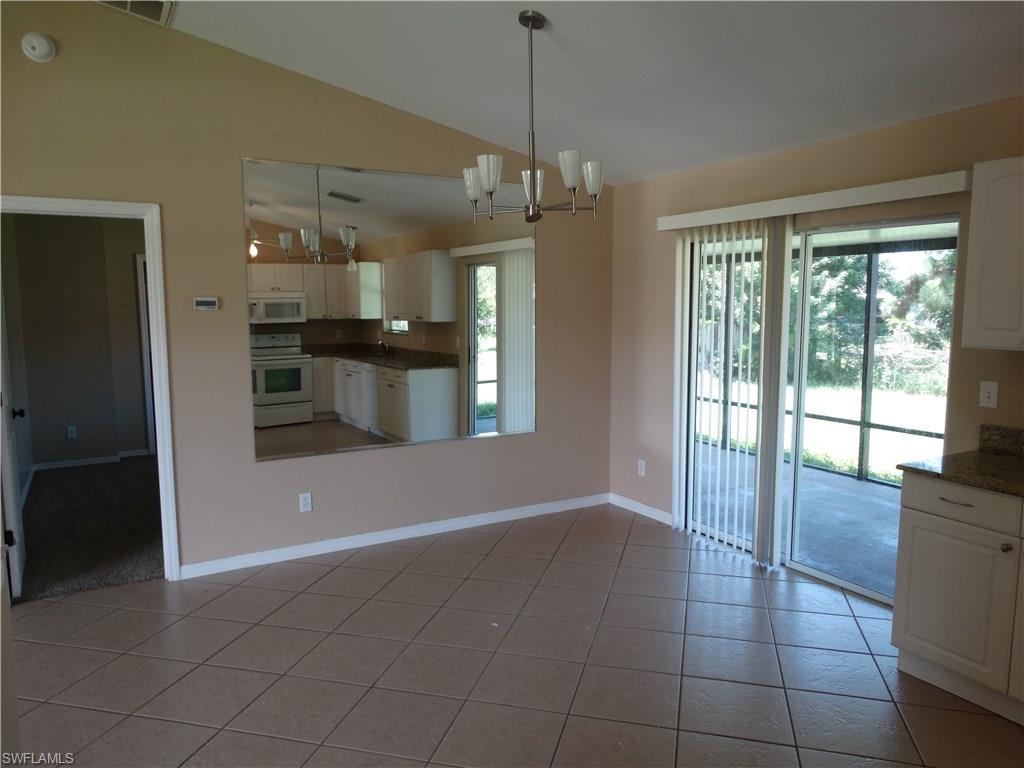 SAN CARLOS PARK - Residential