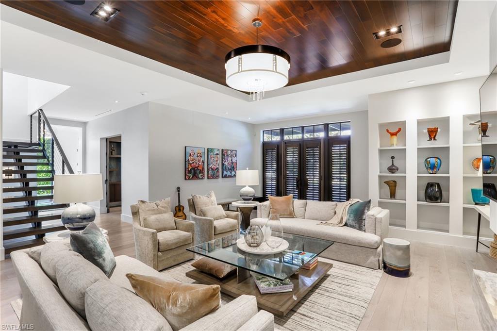 OLDE NAPLES - Residential