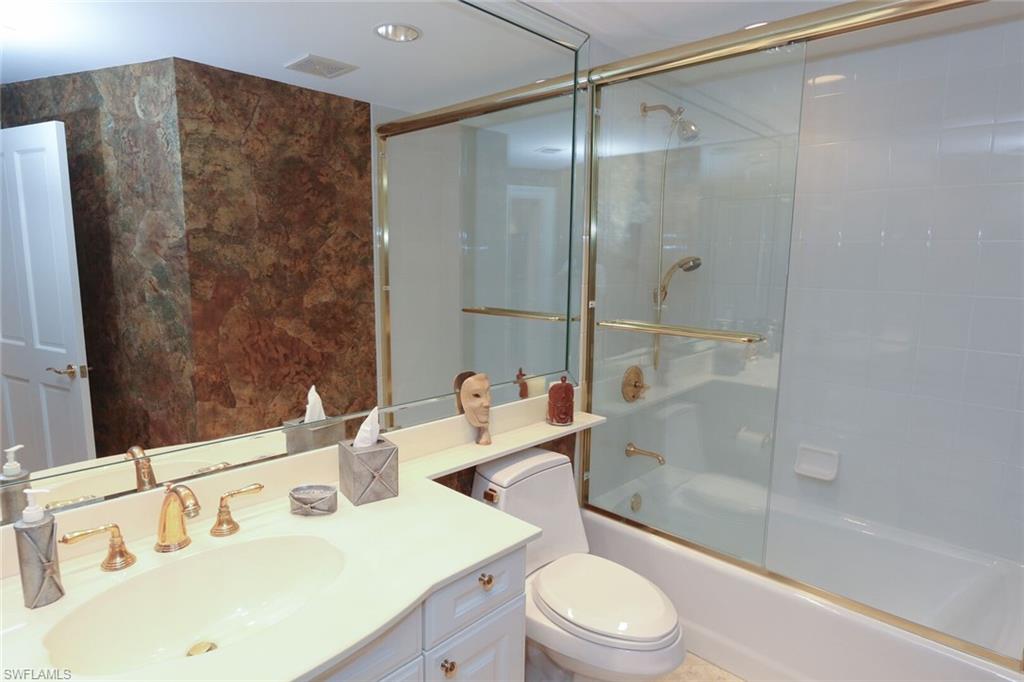 REMINGTON AT BAY COLONY - Residential Lease