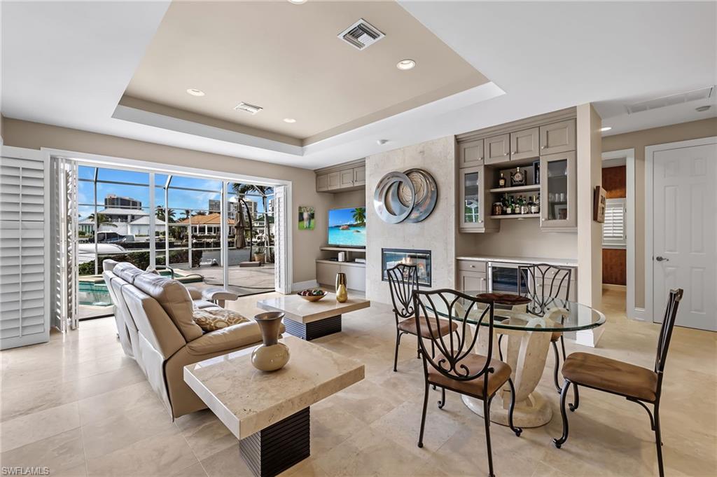 PARK SHORE - Residential