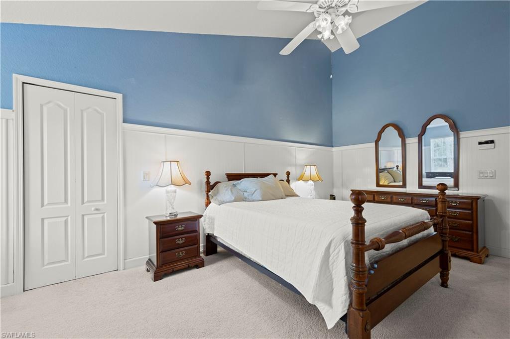 LAS LOMAS - Residential