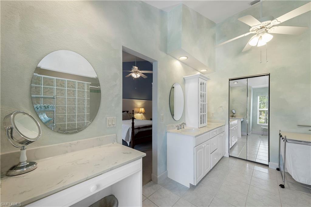 LAS LOMAS - Residential