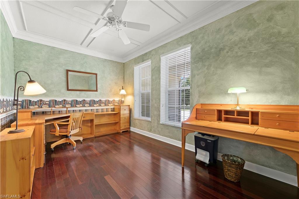 LAS LOMAS - Residential