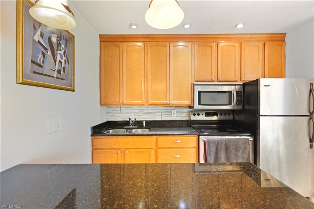 CHARLOTTE SHORES CONDOMINIUM - Residential