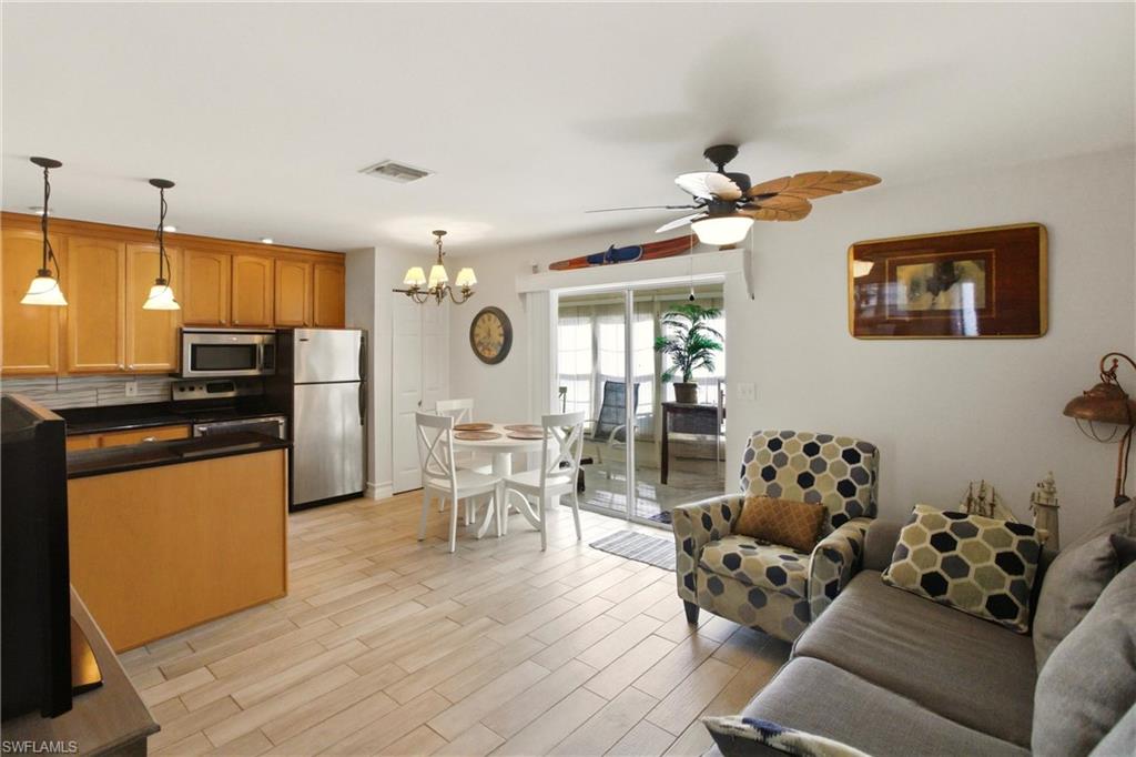 CHARLOTTE SHORES CONDOMINIUM - Residential