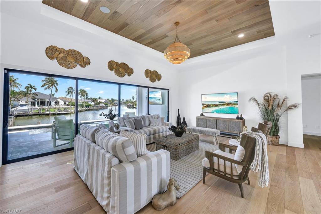 MARCO ISLAND - Residential