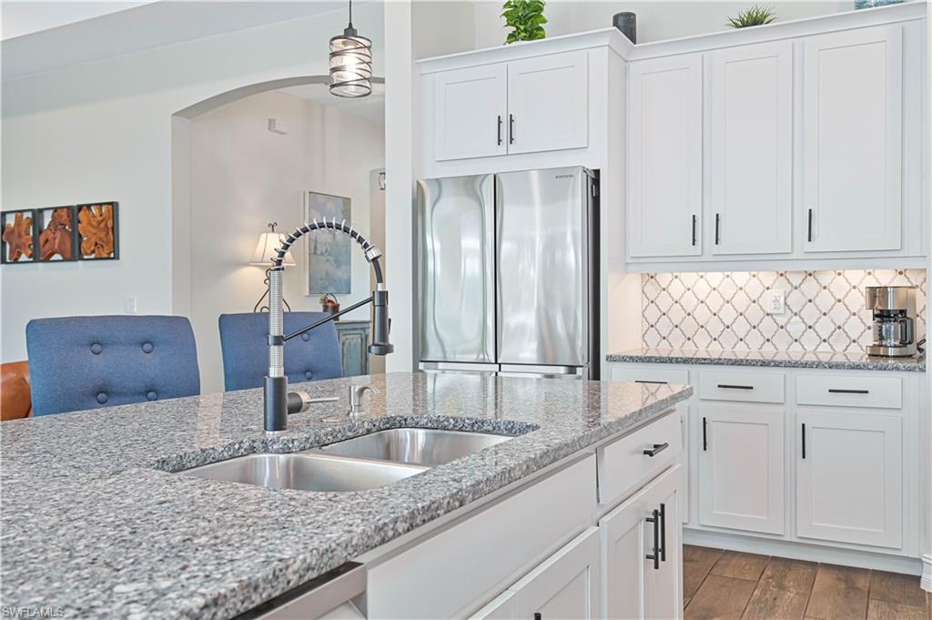 HICKEY CREEKSIDE - Residential