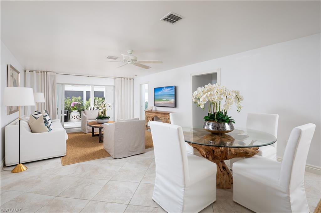 PALM COURT - Residential