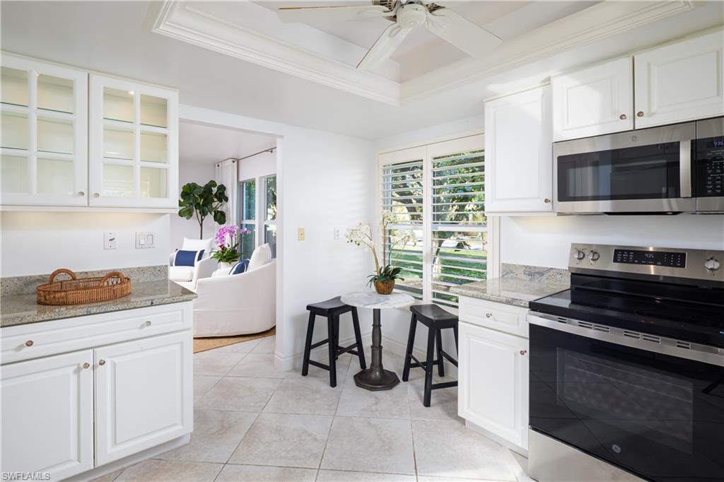 PALM COURT - Residential