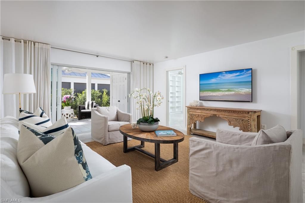 Photo of 600 3rd ST S #2, NAPLES, FL 34102 (MLS # 226009247)