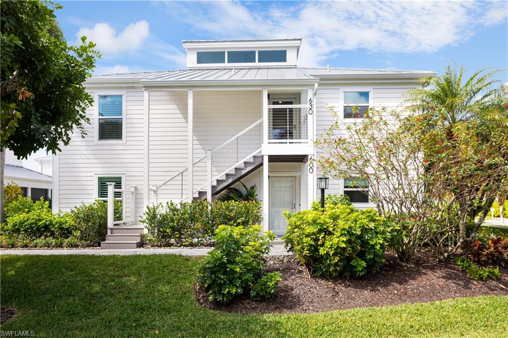 PALM COURT - Residential