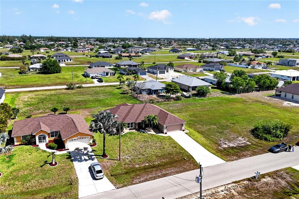 CAPE CORAL - Residential