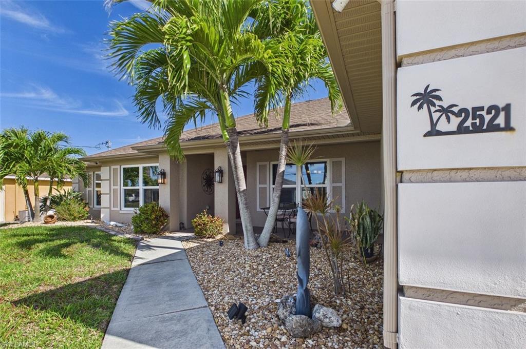 CAPE CORAL - Residential