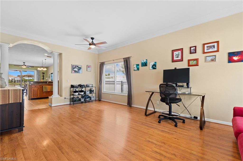 VALENCIA LAKES - Residential