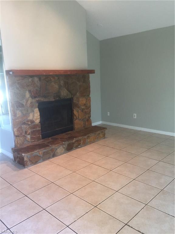 SAN CARLOS PARK - Residential