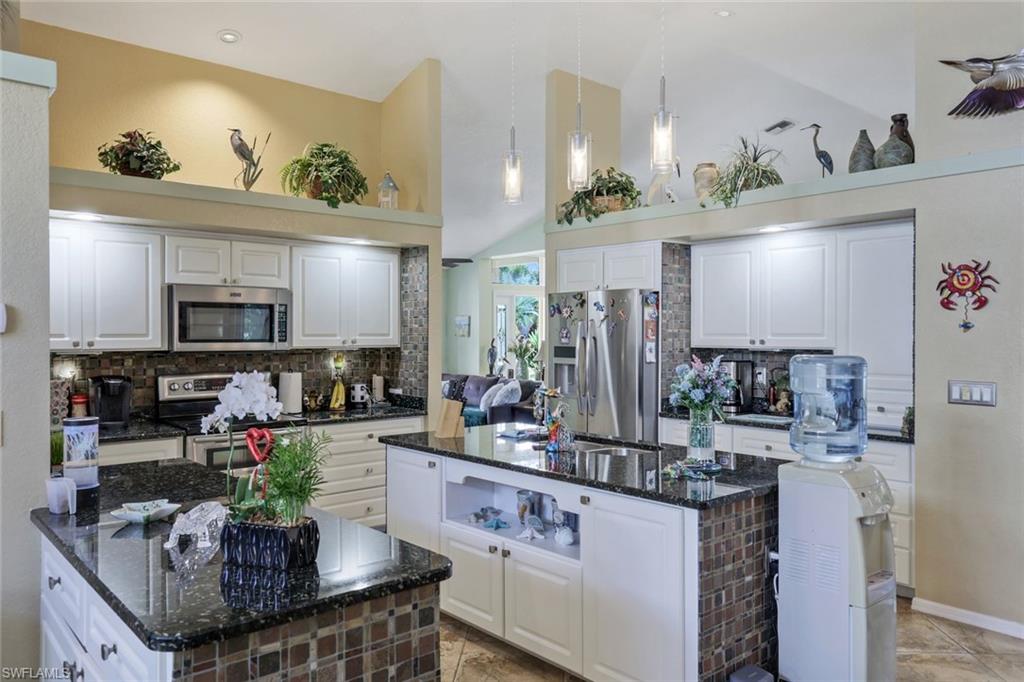 FAIRWAY ISLES - Residential