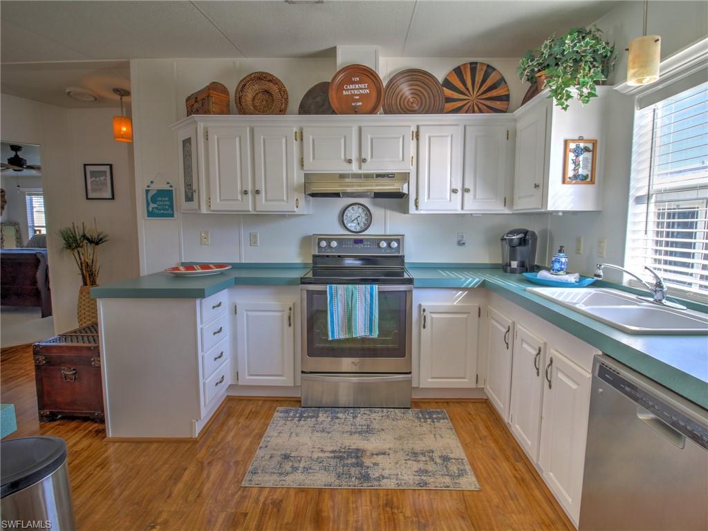 ENCHANTING SHORES - Residential