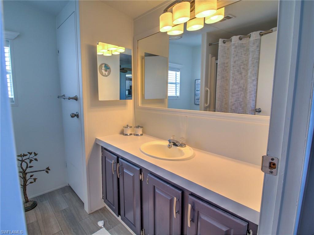 ENCHANTING SHORES - Residential