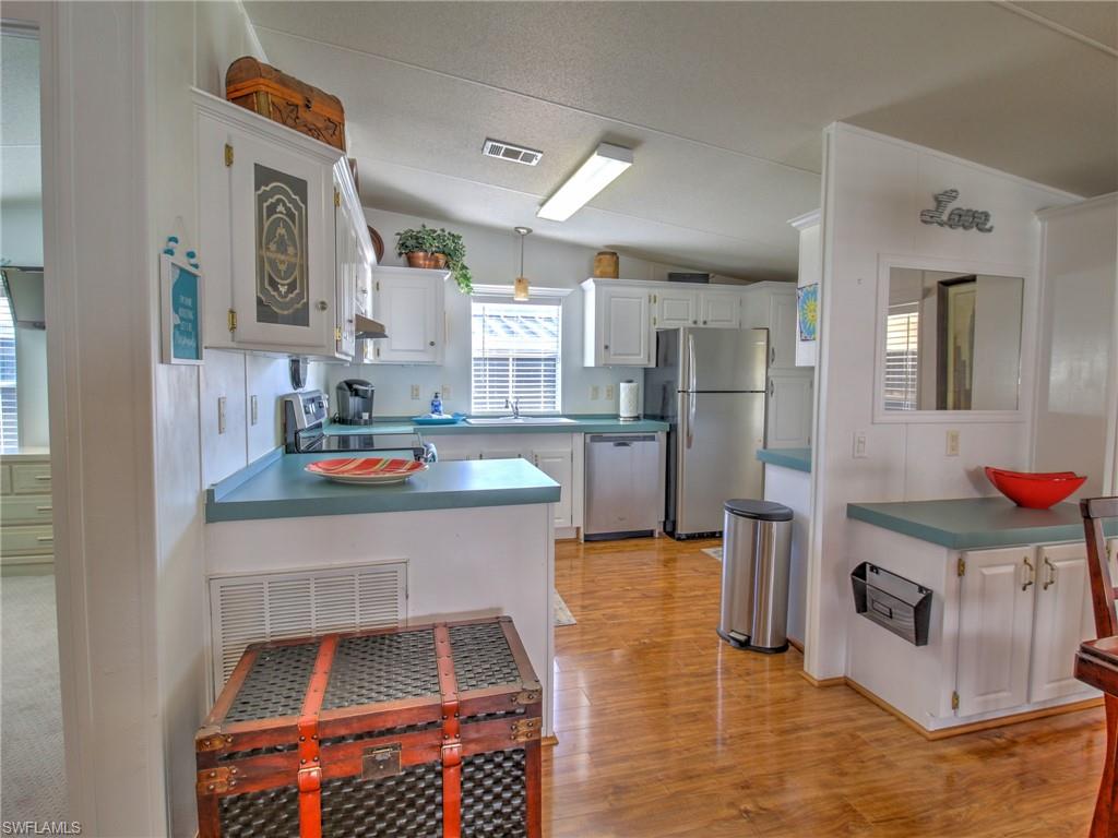 ENCHANTING SHORES - Residential