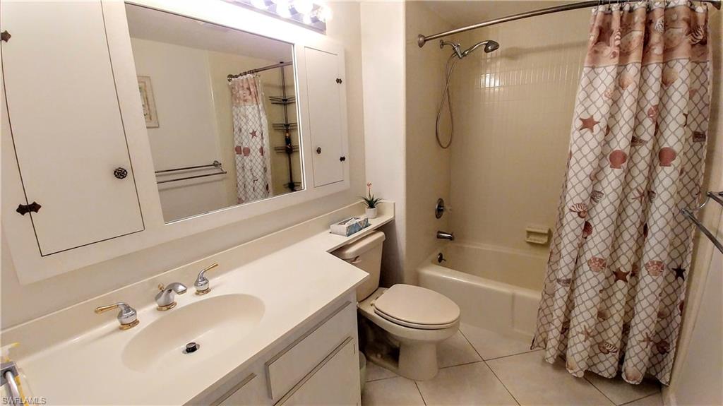 CRECIENTE CONDO NORTH - Residential