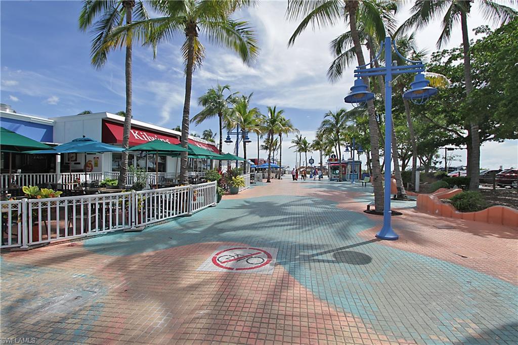 CRECIENTE CONDO NORTH - Residential