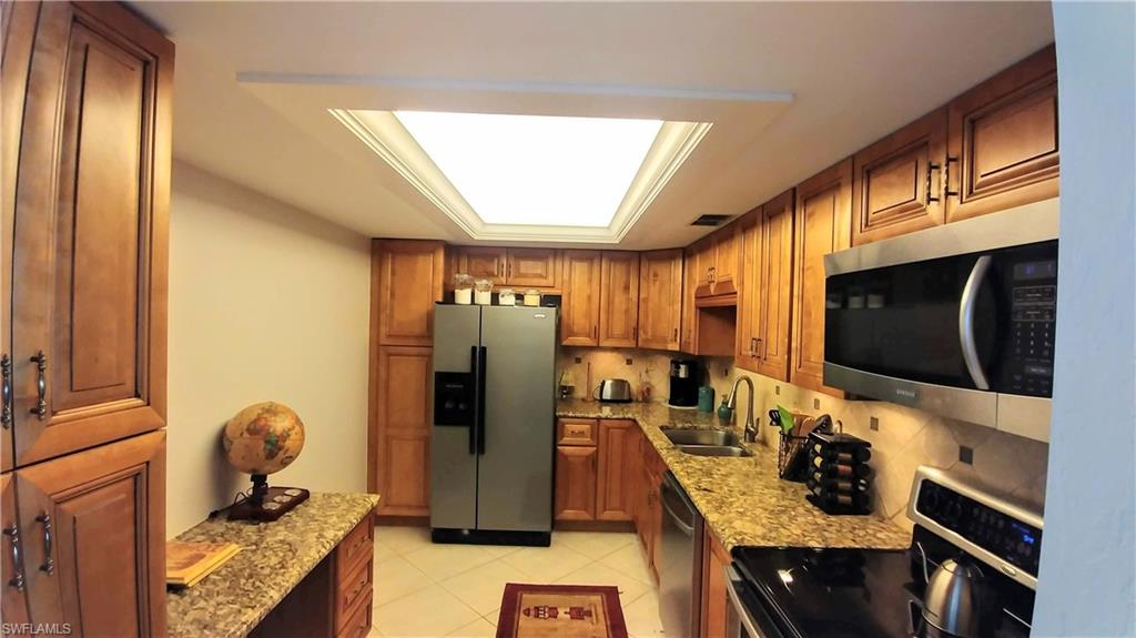 CRECIENTE CONDO NORTH - Residential