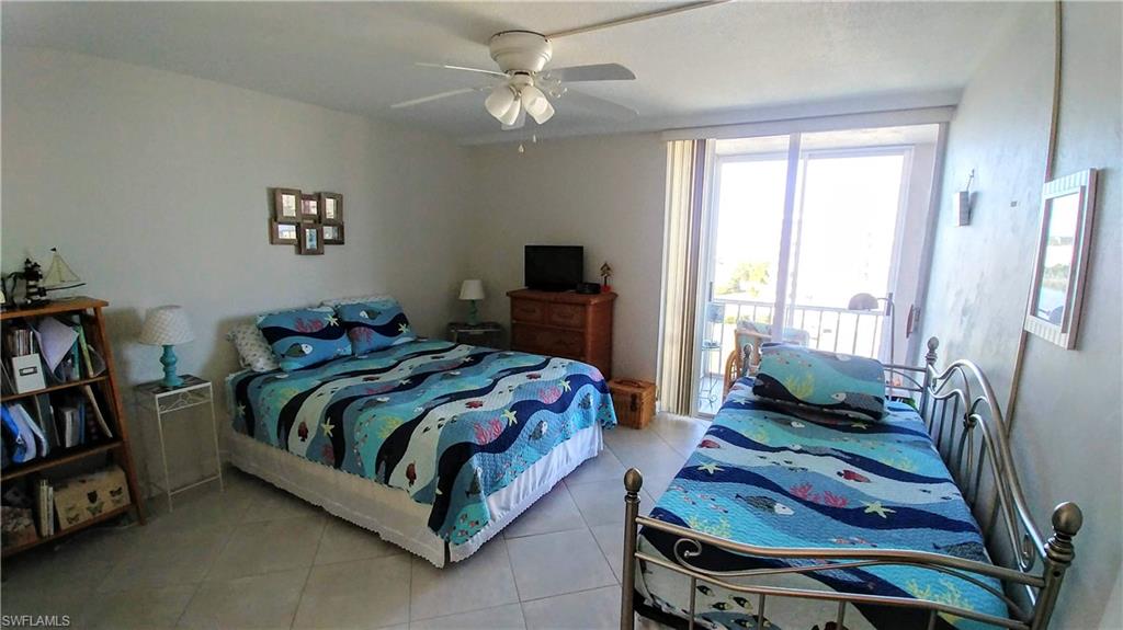 CRECIENTE CONDO NORTH - Residential