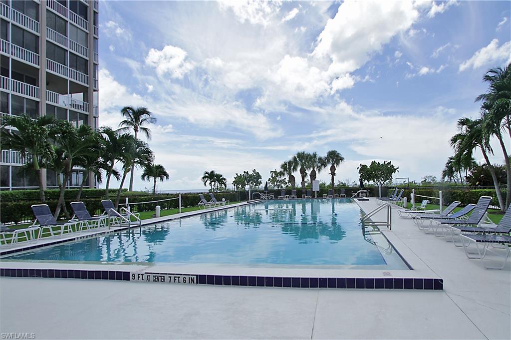 CRECIENTE CONDO NORTH - Residential