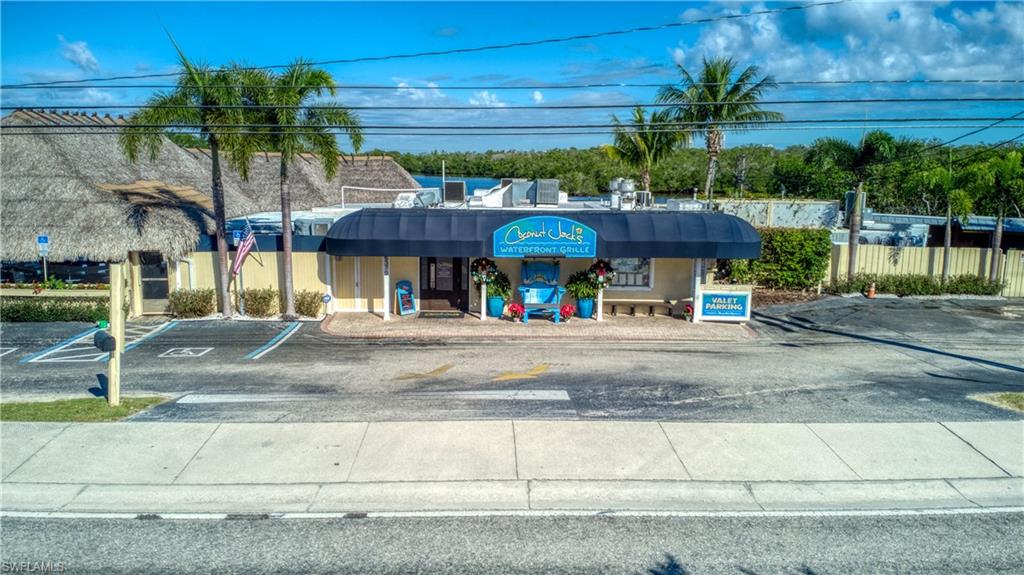 BEACH AND TENNIS CLUB - Residential