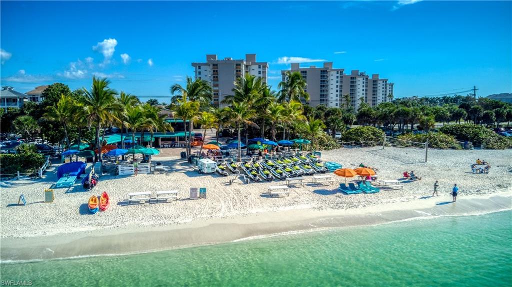 BEACH AND TENNIS CLUB - Residential