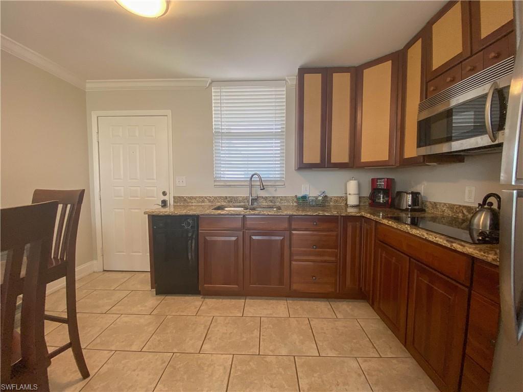 BEACH AND TENNIS CLUB - Residential