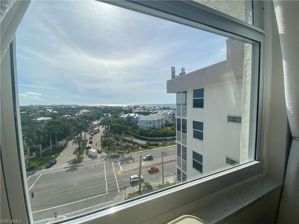 BEACH AND TENNIS CLUB - Residential