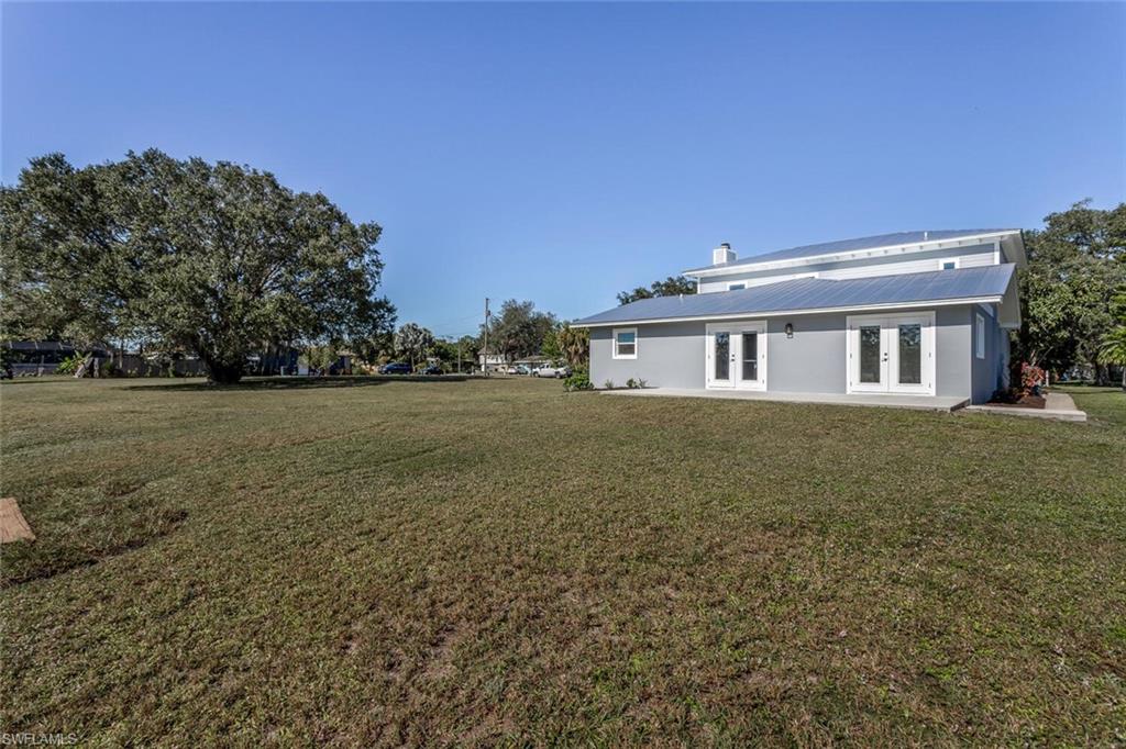 FORT MYERS SHORES - Residential