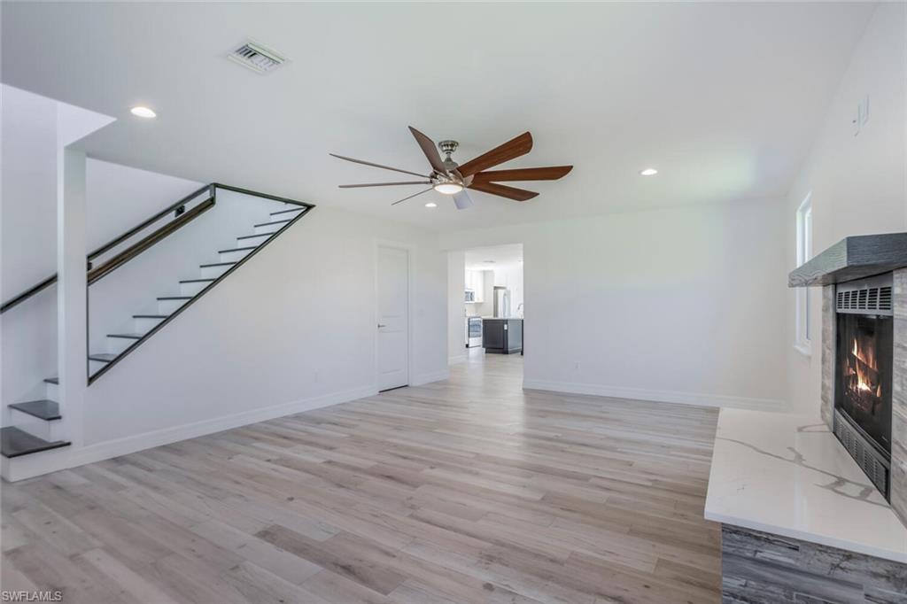 FORT MYERS SHORES - Residential