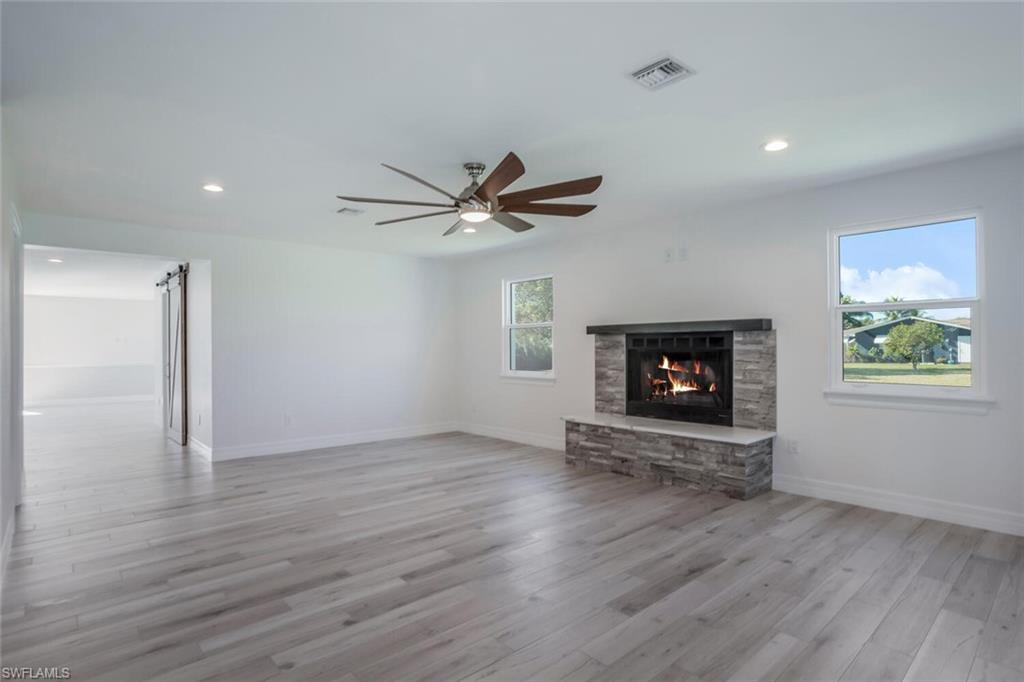 FORT MYERS SHORES - Residential