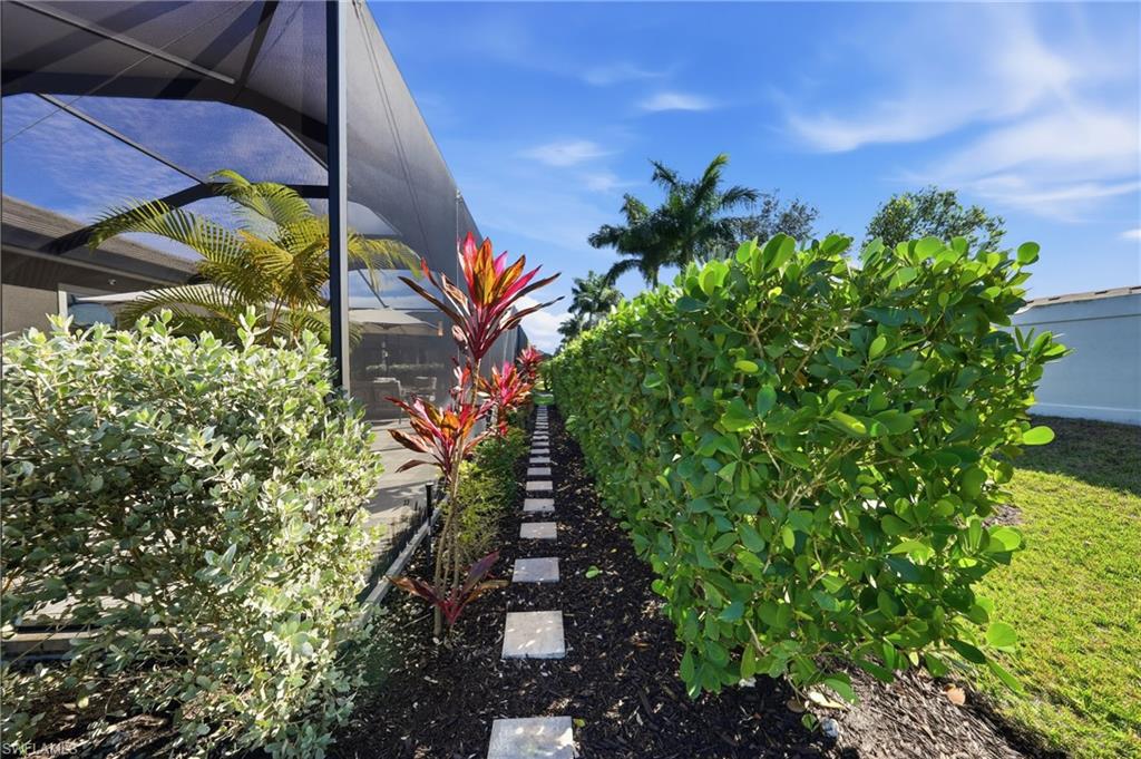 COMPASS LANDING - Residential