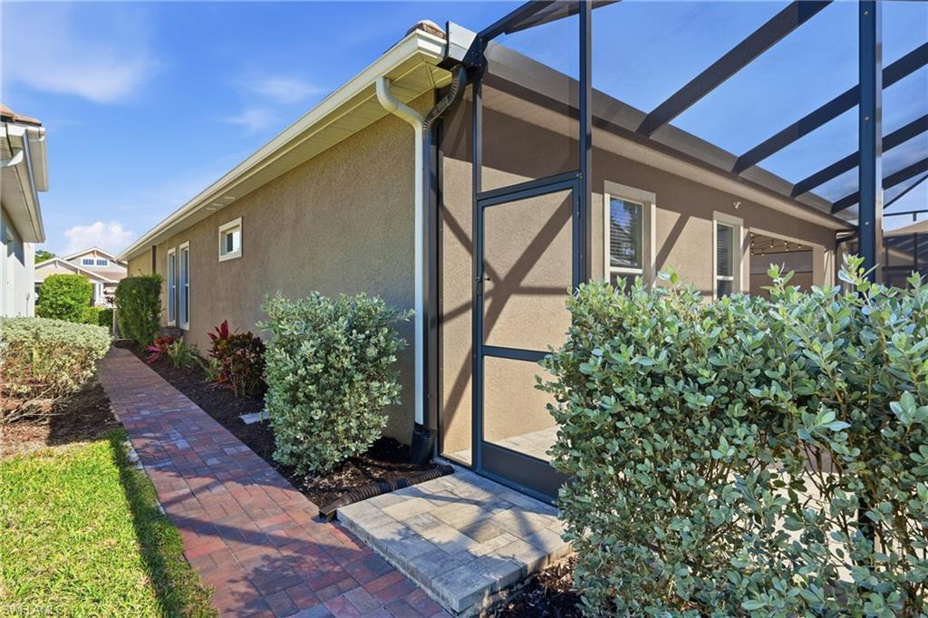 COMPASS LANDING - Residential