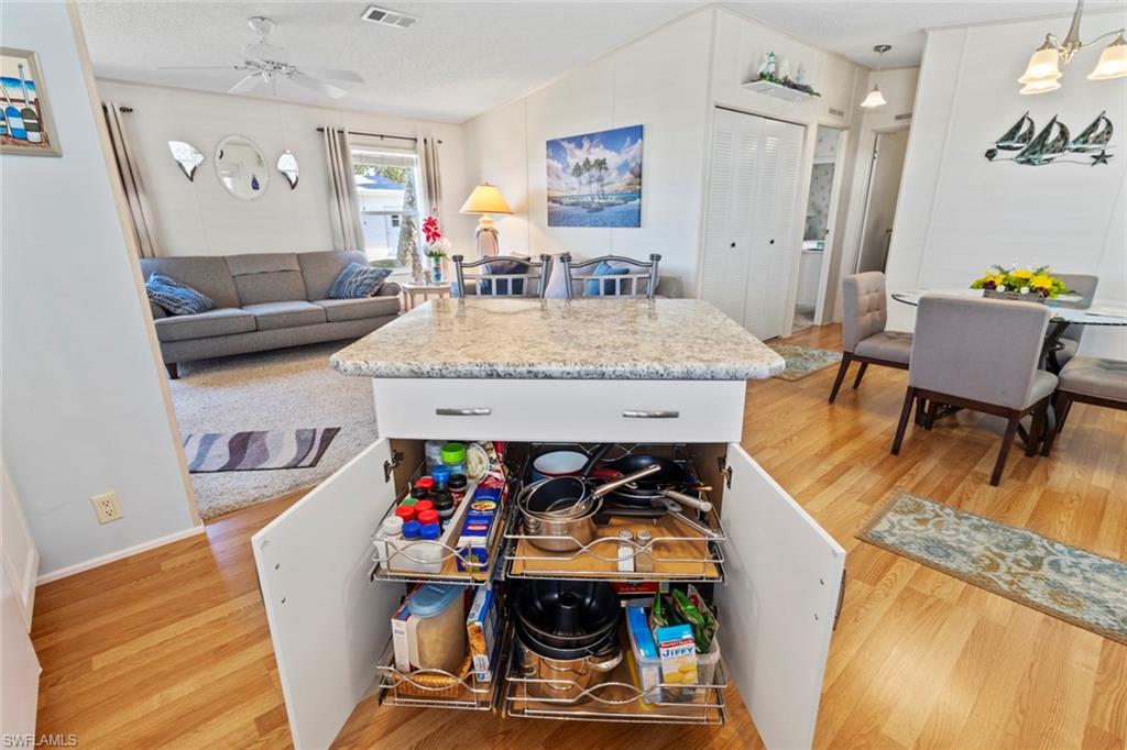 ENCHANTING SHORES - Residential