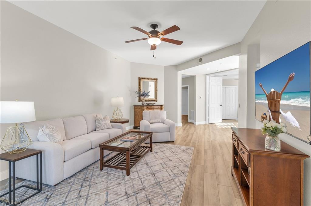 HAWK'S NEST - Residential