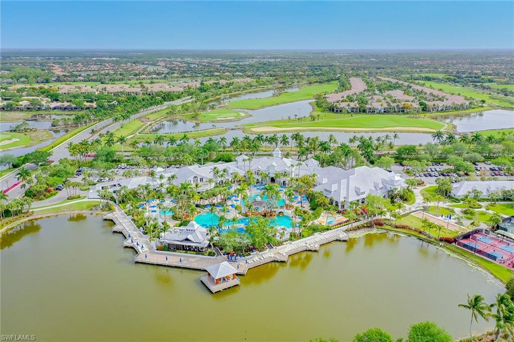 HAWK'S NEST - Residential