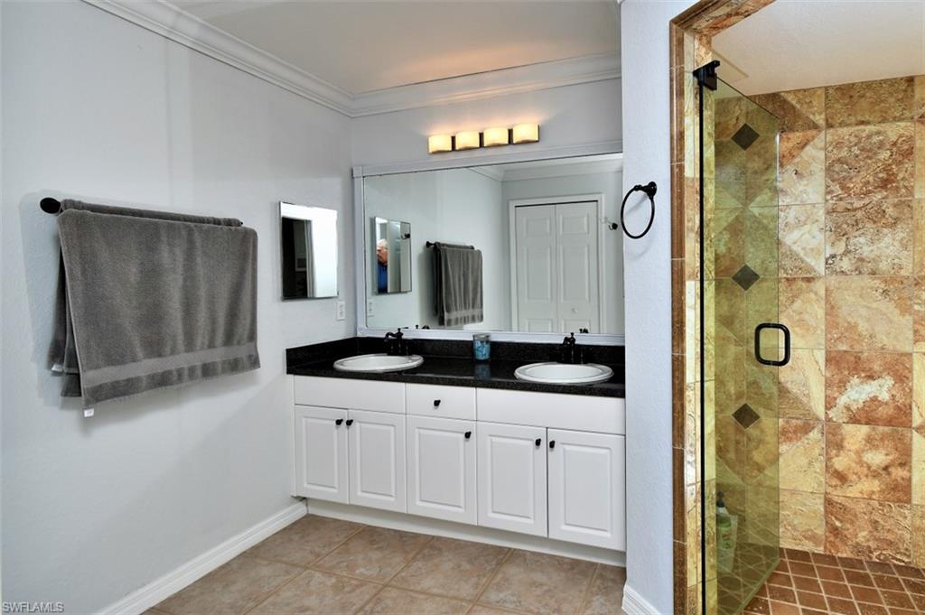 OAKWOOD - Residential