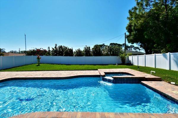 OAKWOOD - Residential