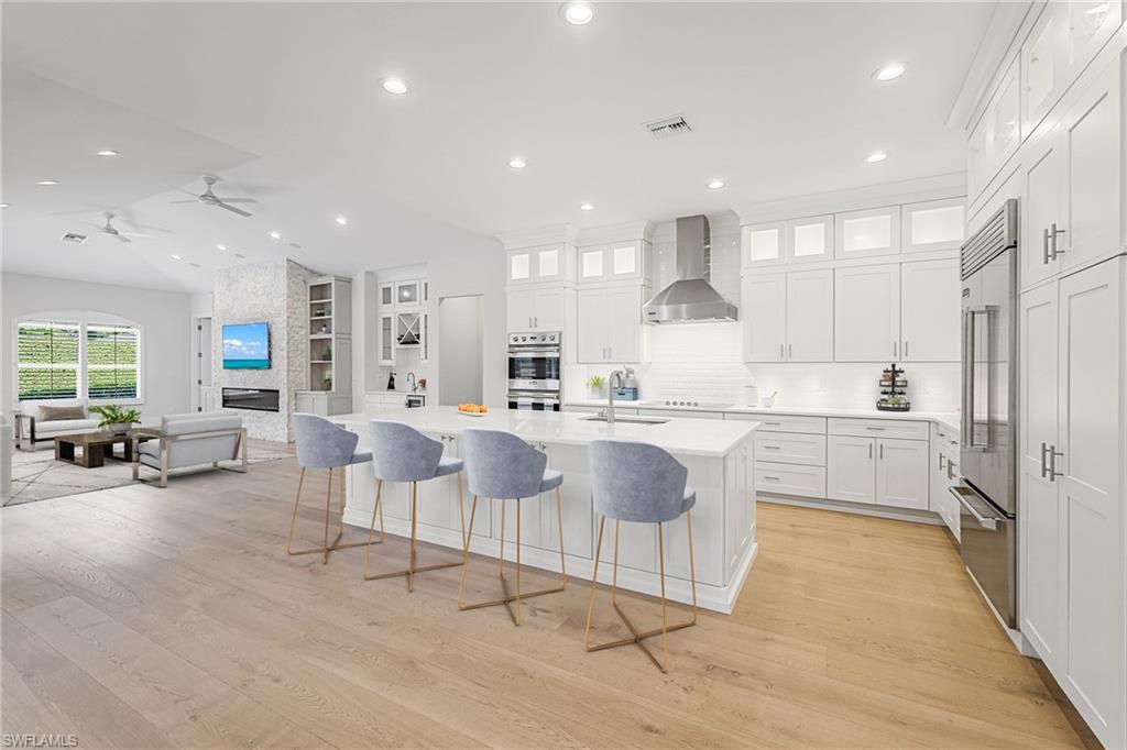 MOORINGS - Residential