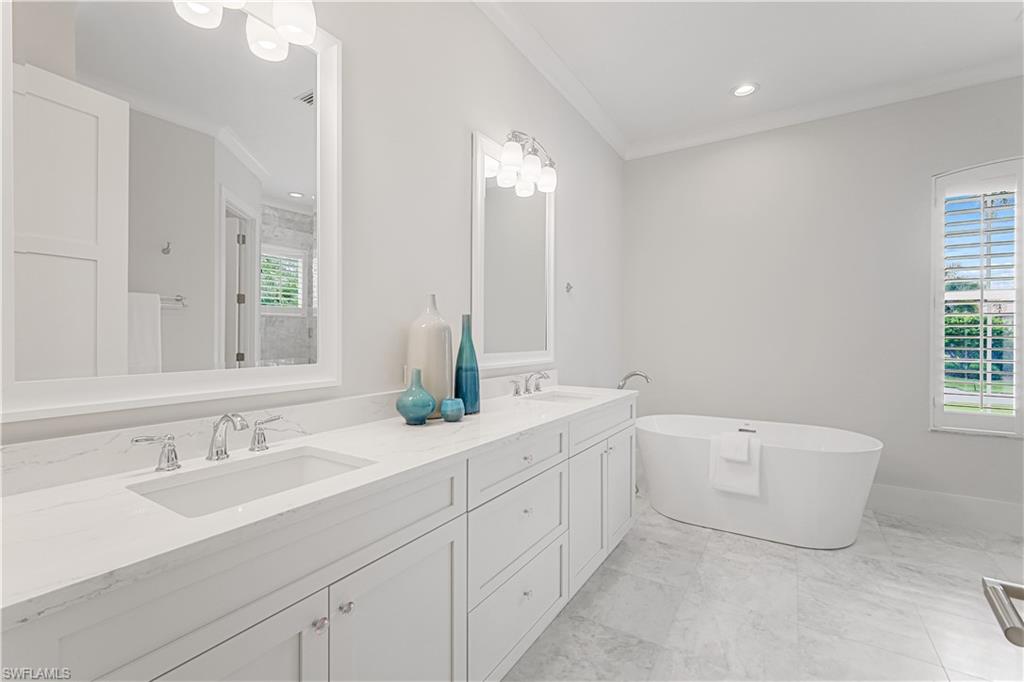 MOORINGS - Residential