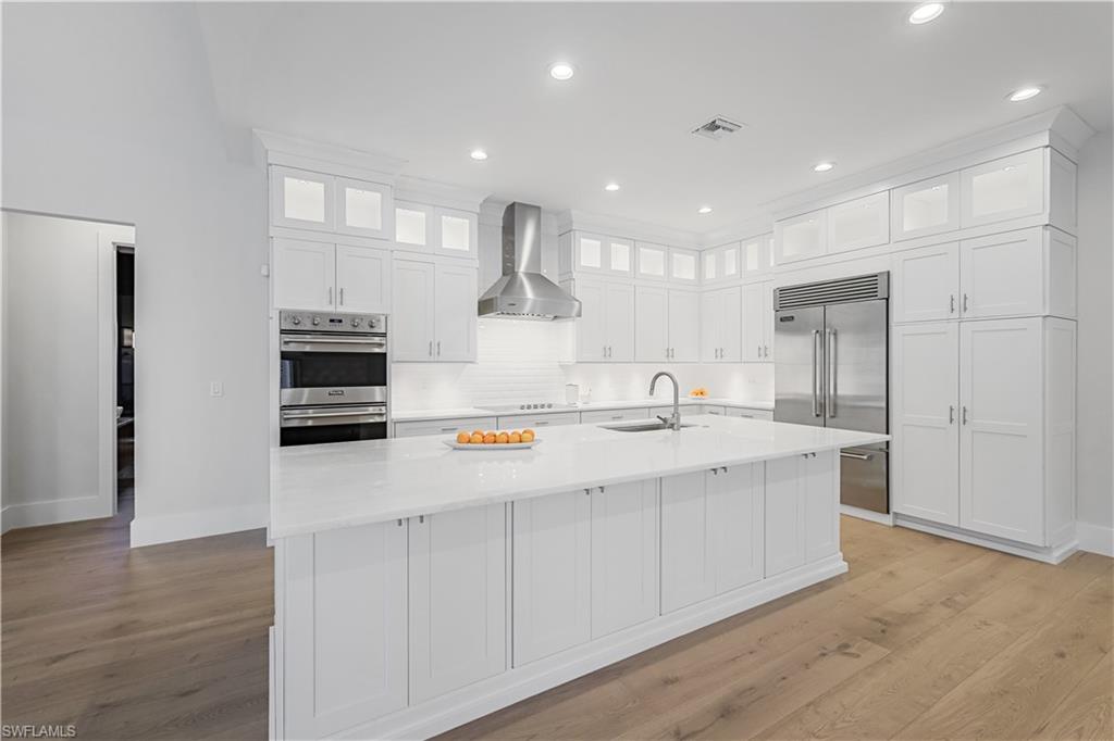 MOORINGS - Residential