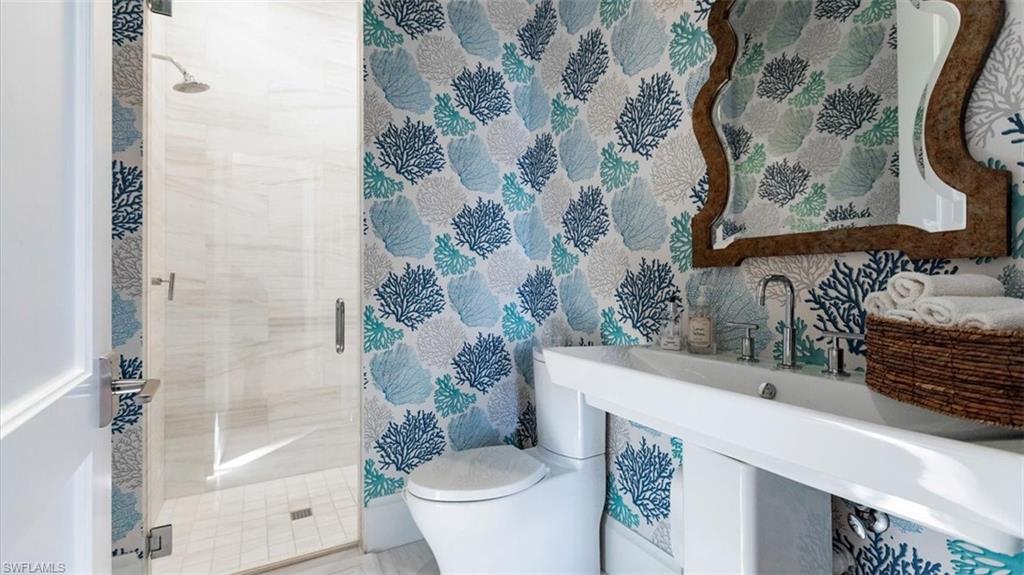 AQUALANE SHORES - Residential