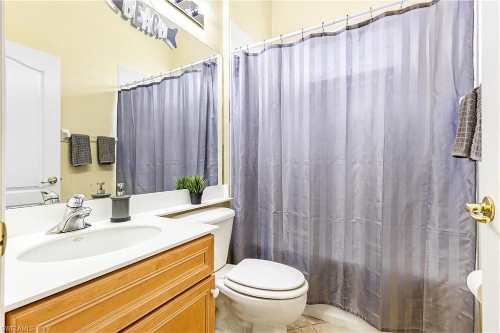 LAUREL LAKES - Residential